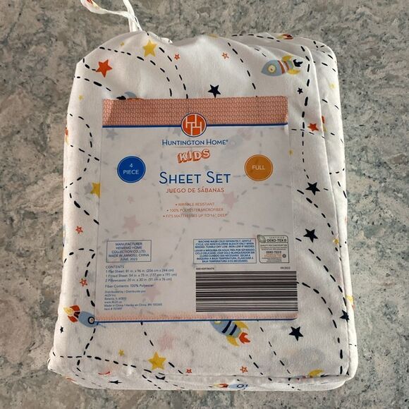 Huntington Home Kids Bed Sheet Set - Picture 2 of 5